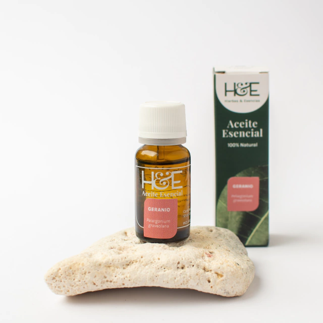 Aceite Esencial "hierbas Y Esencias" Geranio 100% Natural X 10cc